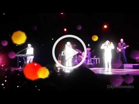 bee gees gold live in singapore (part 1 of 2)