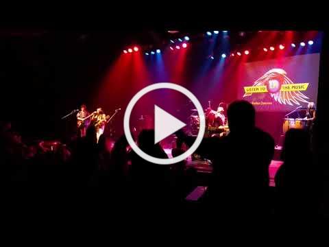 Listen to the music - The Doobie Brothers experience LIVE